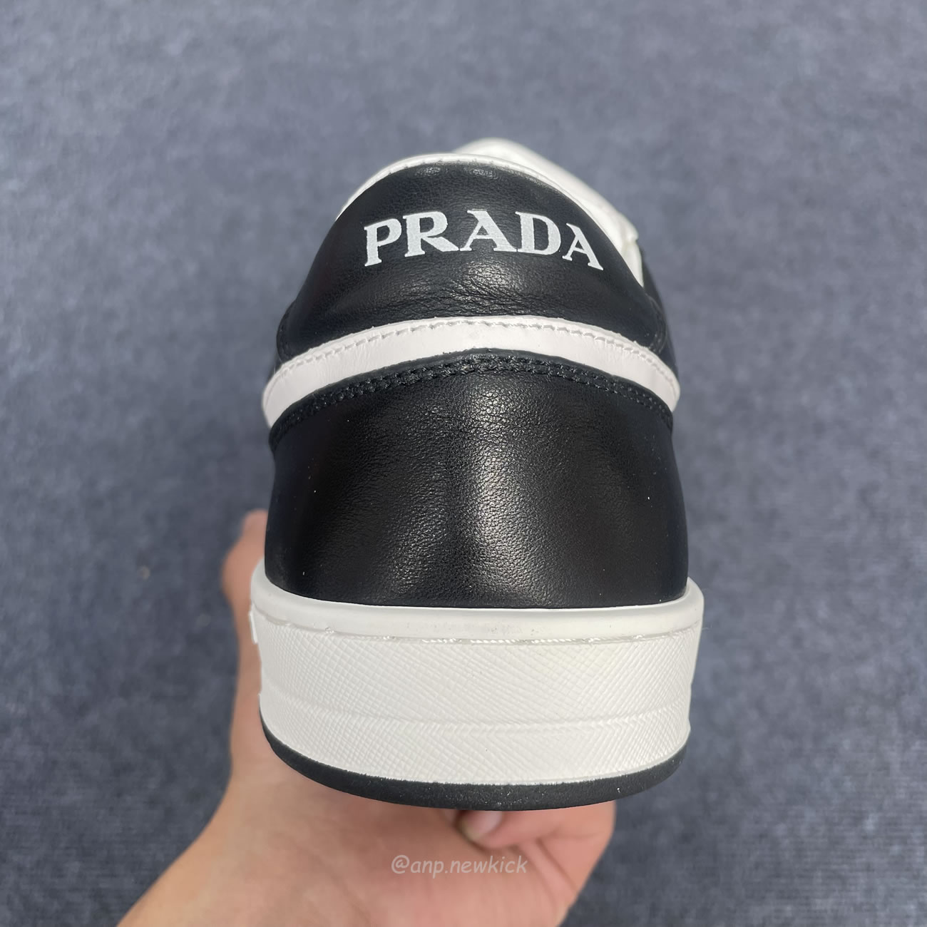 Prada Downtown Low Top Sneakers Leather White Black 2ee364 3lkg F0964 (4) - www.newkick.org Prada Downtown Low Top Sneakers Leather White Black 2ee364 3lkg F0964 (4) - www.newkick.org