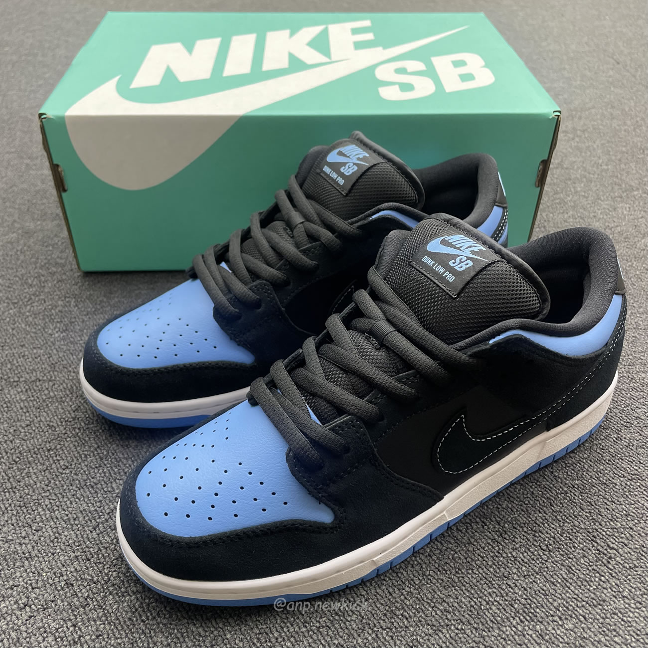 Nike Sb Dunk Low Black University Blue 304292 048 (5) - www.newkick.org Nike Sb Dunk Low Black University Blue 304292 048 (5) - www.newkick.org