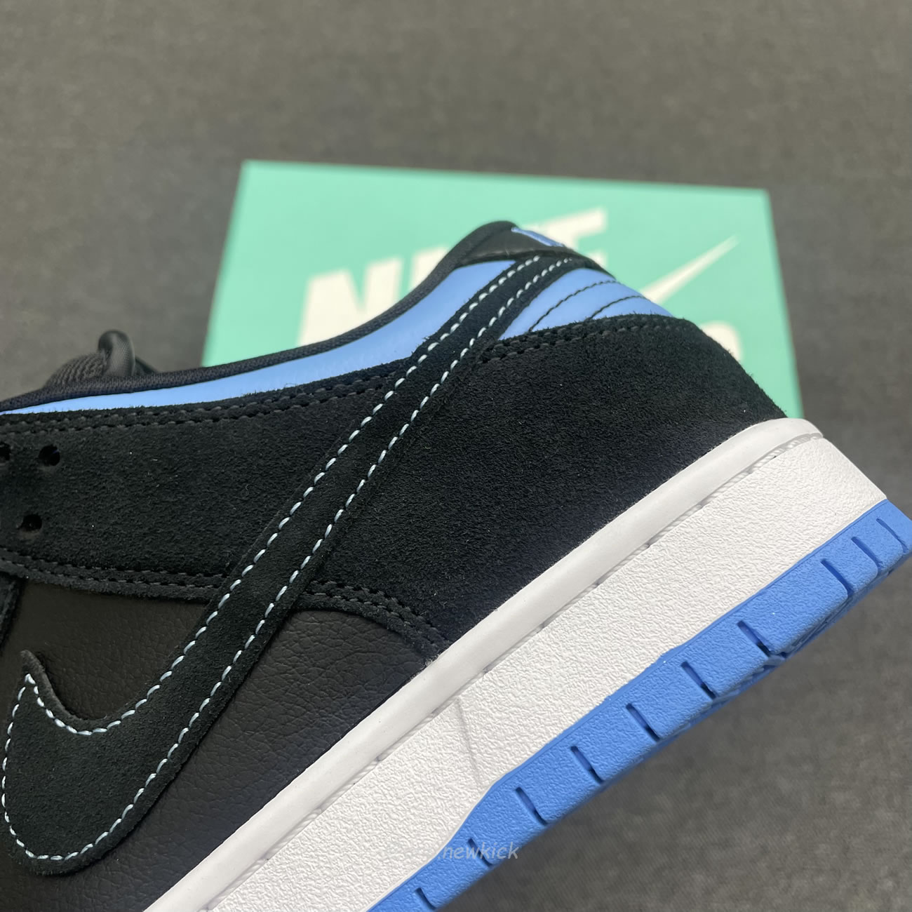 Nike Sb Dunk Low Black University Blue 304292 048 (8) - www.newkick.org Nike Sb Dunk Low Black University Blue 304292 048 (8) - www.newkick.org