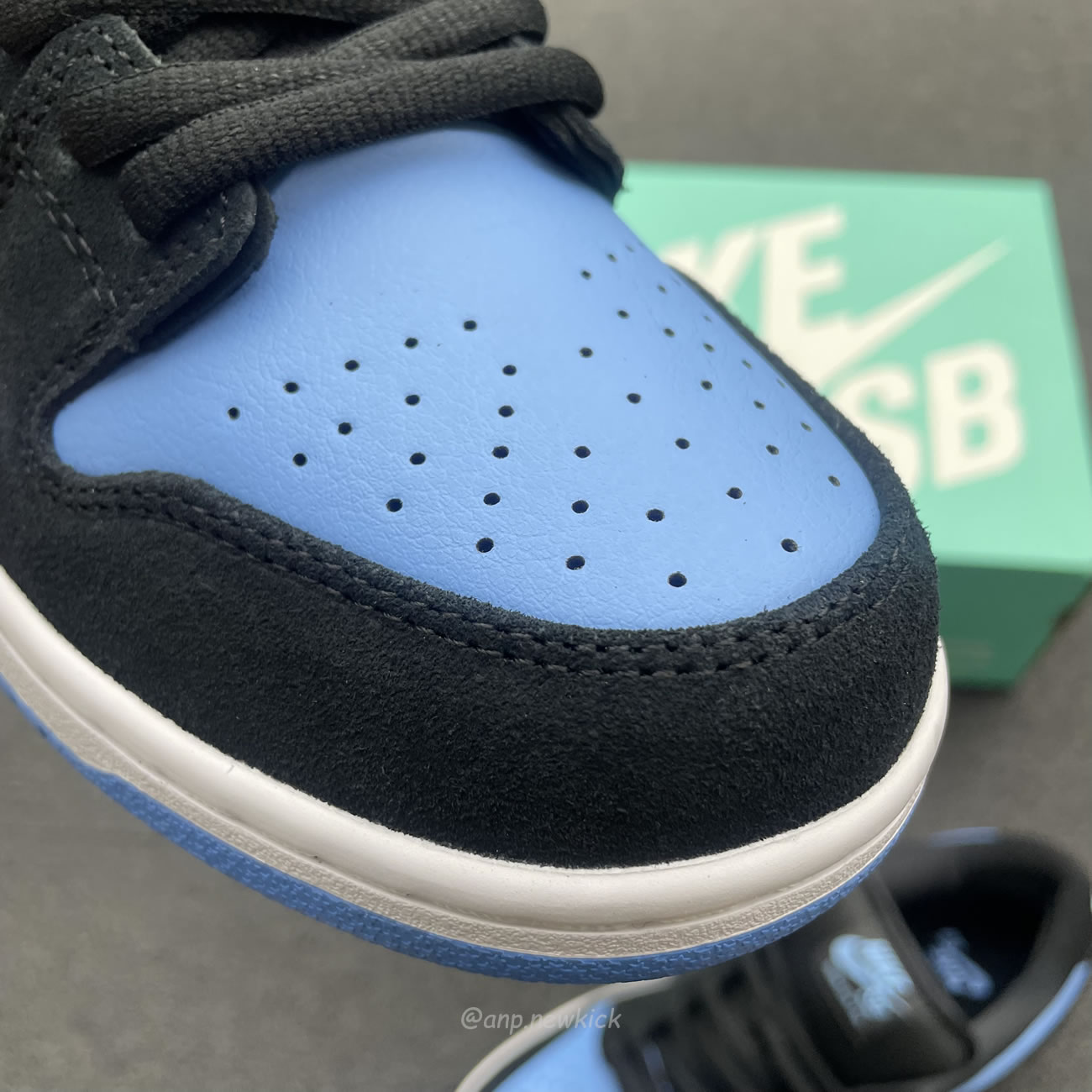 Nike Sb Dunk Low Black University Blue 304292 048 (9) - www.newkick.org Nike Sb Dunk Low Black University Blue 304292 048 (9) - www.newkick.org