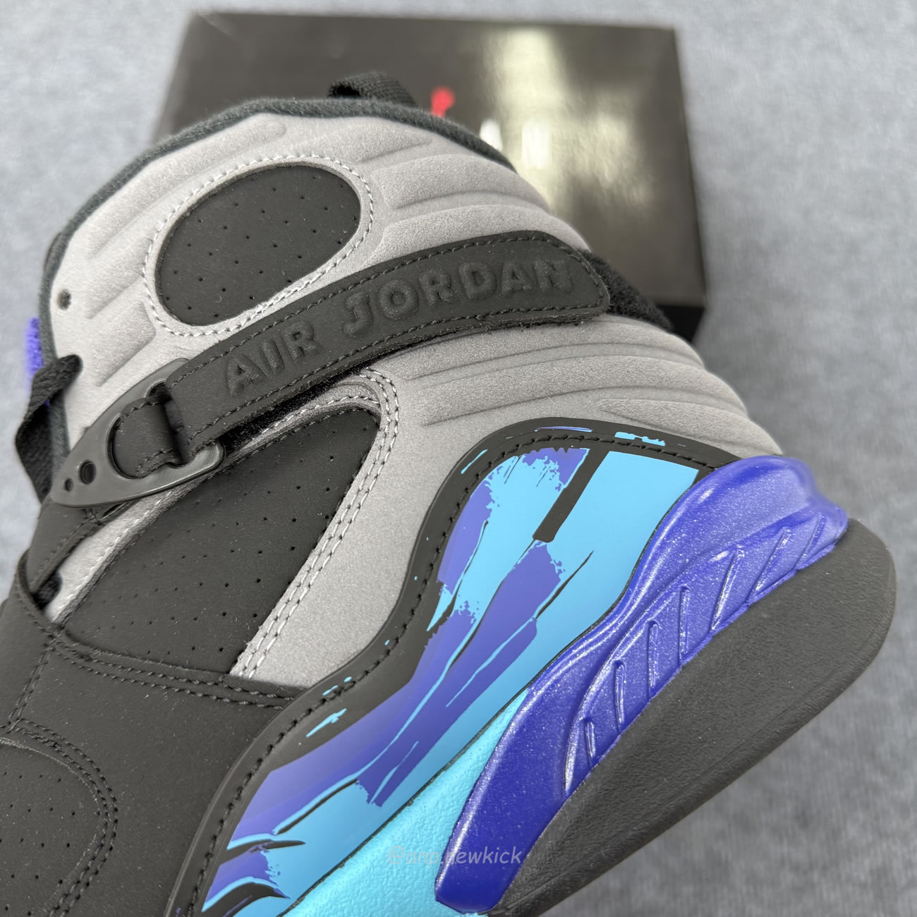 Air Jordan 8 Retro Aqua 2025 305381 006 (4) - www.newkick.org Air Jordan 8 Retro Aqua 2025 305381 006 (4) - www.newkick.org
