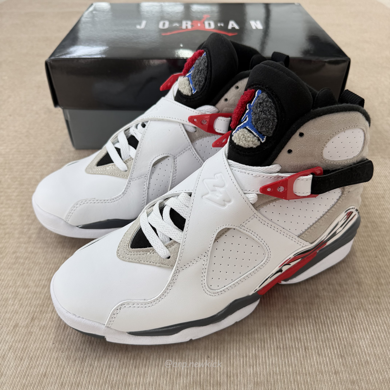 Air Jordan 8 Retro Bugs Bunny 2025 305381 100 (2) - www.newkick.org Air Jordan 8 Retro Bugs Bunny 2025 305381 100 (2) - www.newkick.org