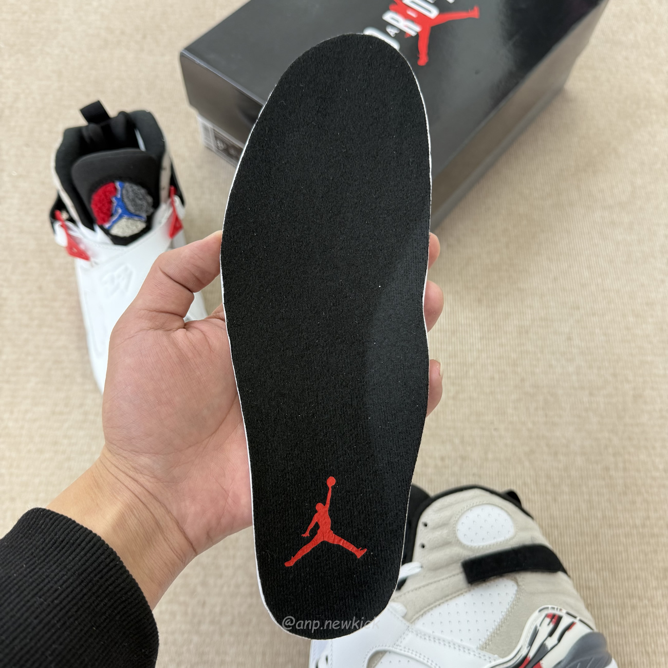 Air Jordan 8 Retro Bugs Bunny 2025 305381 100 (3) - www.newkick.org Air Jordan 8 Retro Bugs Bunny 2025 305381 100 (3) - www.newkick.org