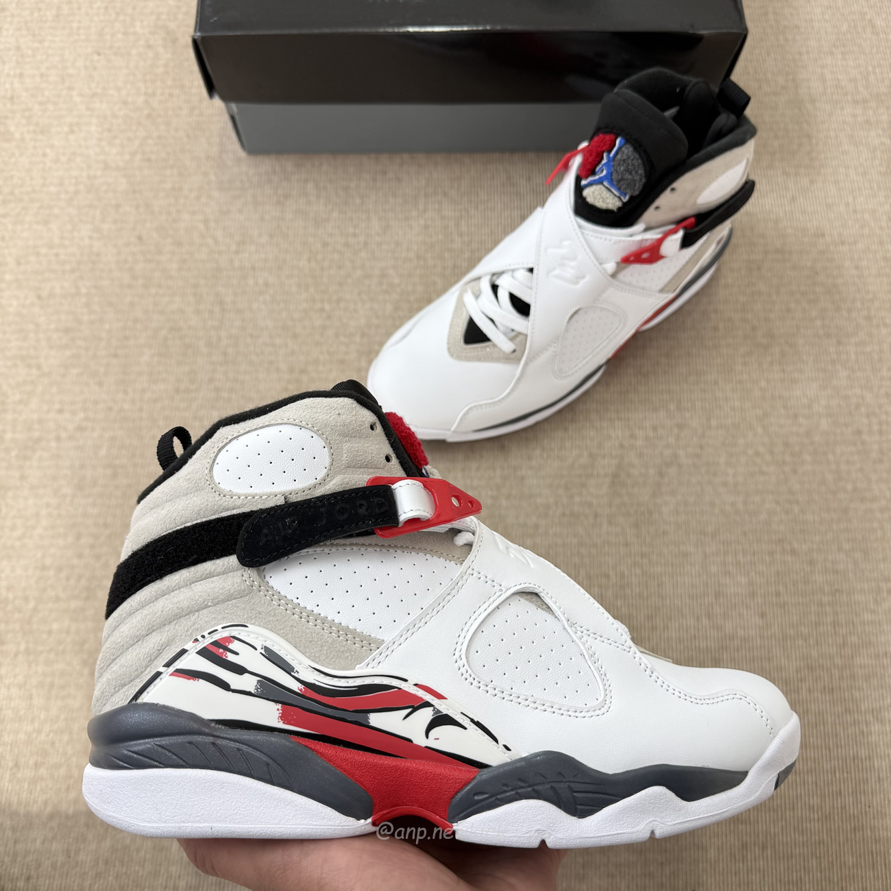 Air Jordan 8 Retro Bugs Bunny 2025 305381 100 (4) - www.newkick.org Air Jordan 8 Retro Bugs Bunny 2025 305381 100 (4) - www.newkick.org