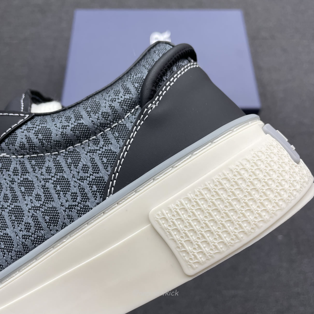 Dior B33 Sneaker Black Smooth Calfskin Oblique Jacquard 3sn303zwn55936 (2) - www.newkick.vip Dior B33 Sneaker Black Smooth Calfskin Oblique Jacquard 3sn303zwn55936 (2) - www.newkick.vip