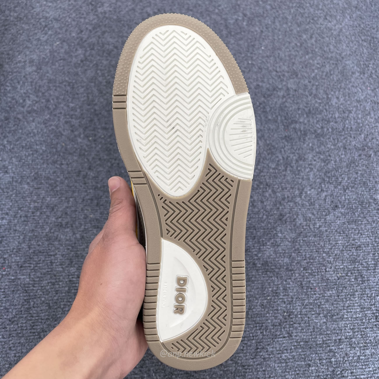 Dior X Stone Island B57 Low Sneaker Gray Yellow Blue Red 3sn318zdl H822 (8) - www.newkick.vip Dior X Stone Island B57 Low Sneaker Gray Yellow Blue Red 3sn318zdl H822 (8) - www.newkick.vip