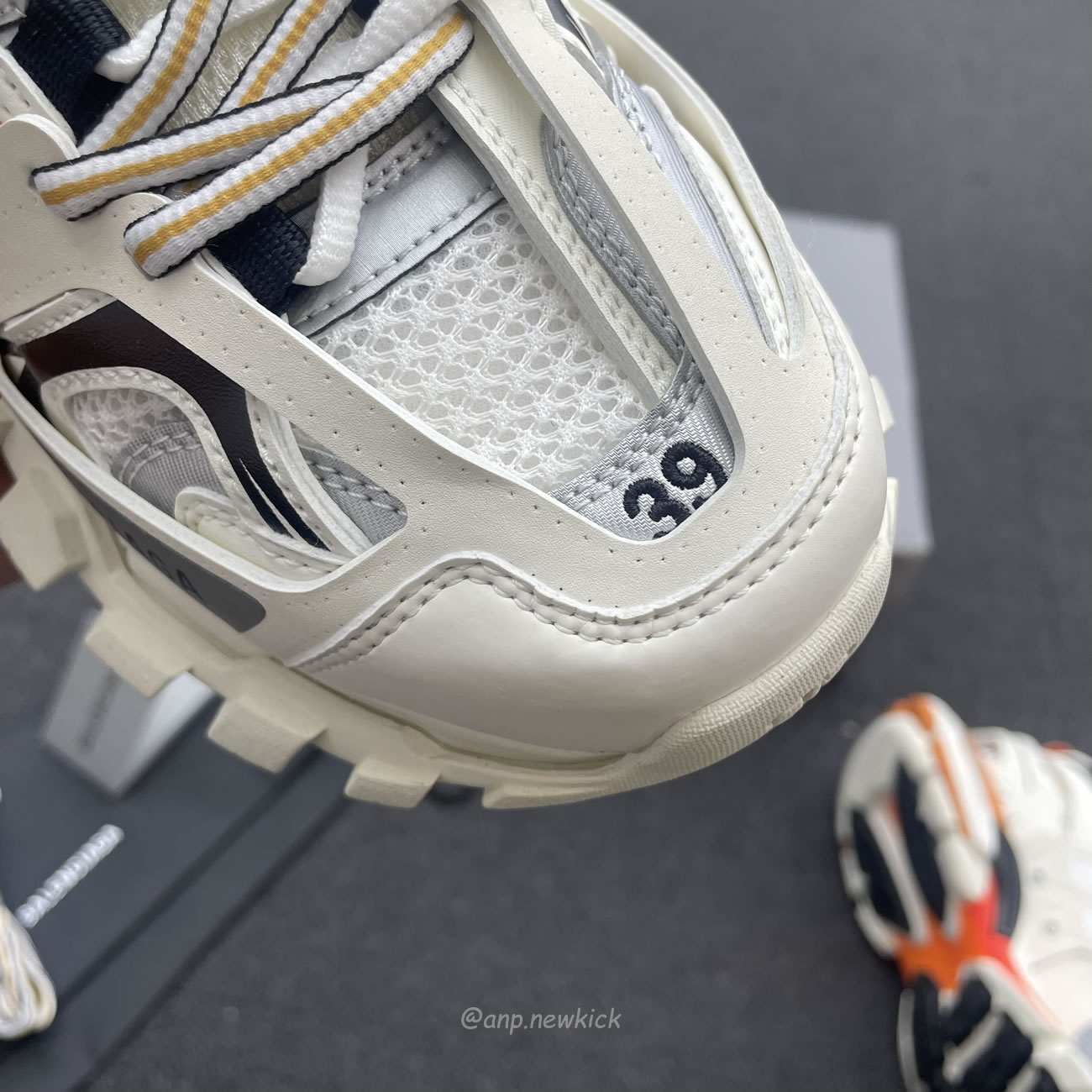 Balenciaga Track White Orange Womens 542436 W1gb1 9059 (3) - www.newkick.org Balenciaga Track White Orange Womens 542436 W1gb1 9059 (3) - www.newkick.org