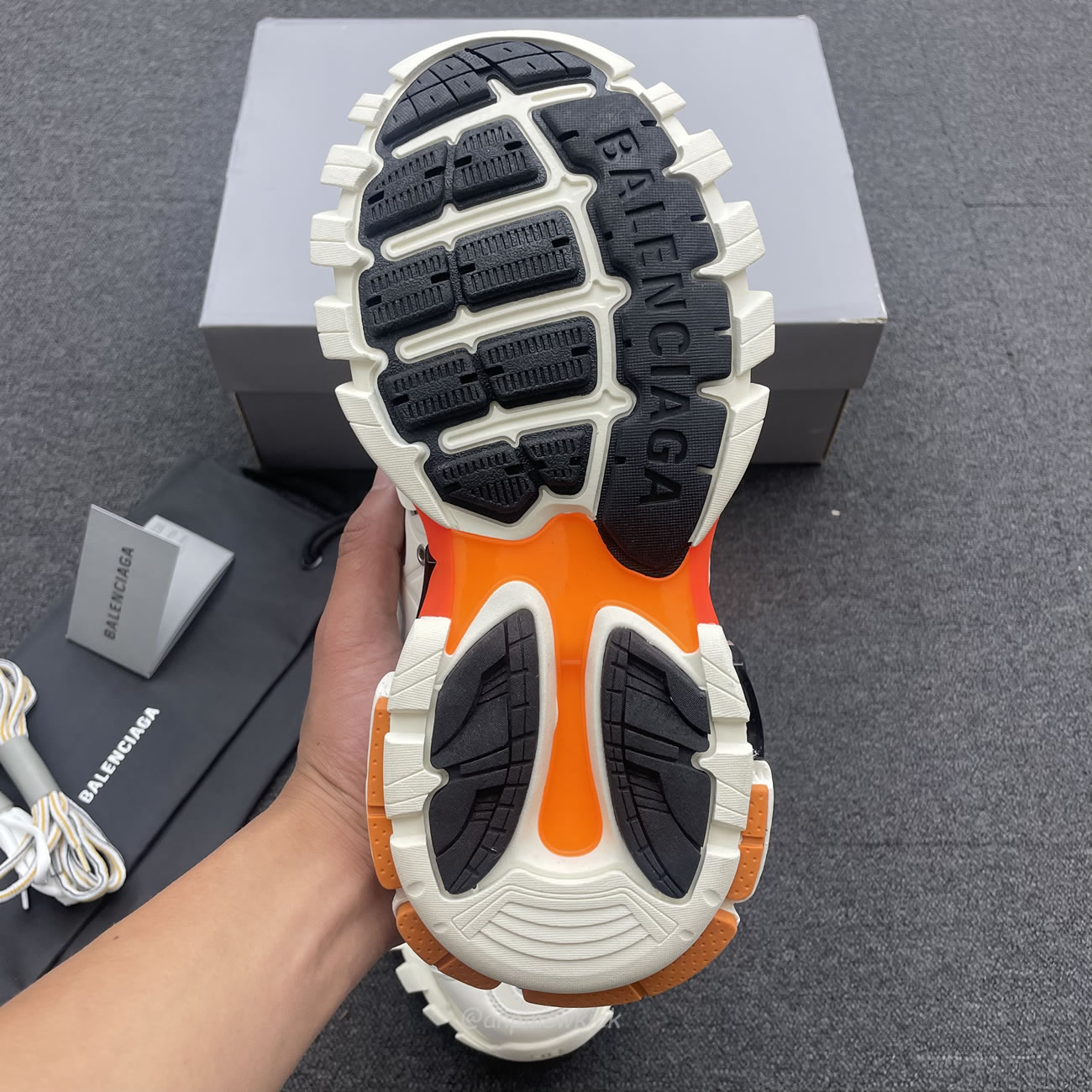 Balenciaga Track White Orange Womens 542436 W1gb1 9059 (5) - www.newkick.org Balenciaga Track White Orange Womens 542436 W1gb1 9059 (5) - www.newkick.org
