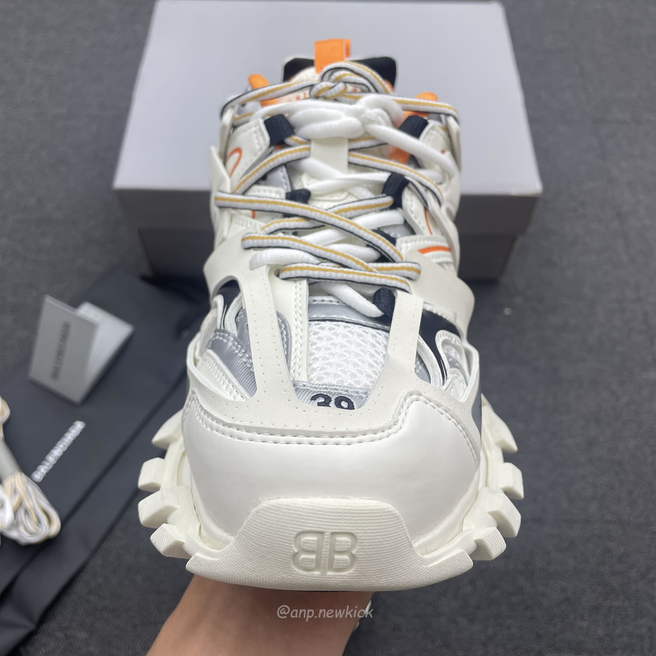 Balenciaga Track White Orange Womens 542436 W1gb1 9059 (7) - www.newkick.org Balenciaga Track White Orange Womens 542436 W1gb1 9059 (7) - www.newkick.org