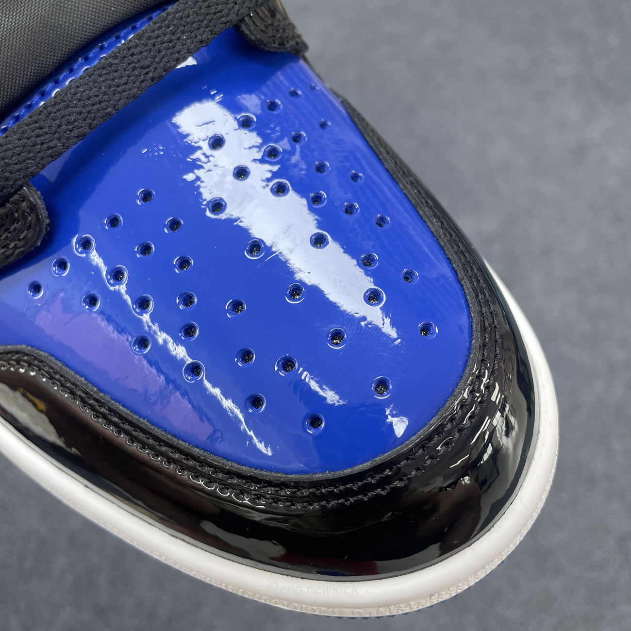 Air Jordan 1 Retro High Og Patent Royal 555088 404 (3) - www.newkick.org Air Jordan 1 Retro High Og Patent Royal 555088 404 (3) - www.newkick.org
