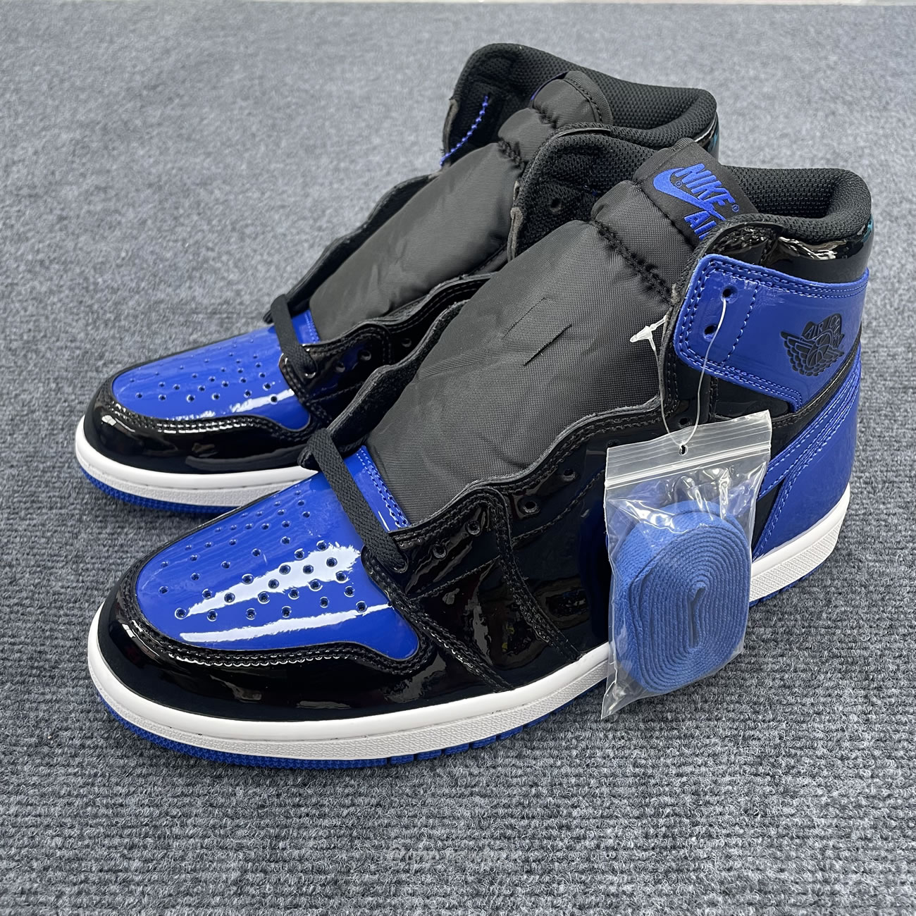 Air Jordan 1 Retro High Og Patent Royal 555088 404 (6) - www.newkick.org Air Jordan 1 Retro High Og Patent Royal 555088 404 (6) - www.newkick.org