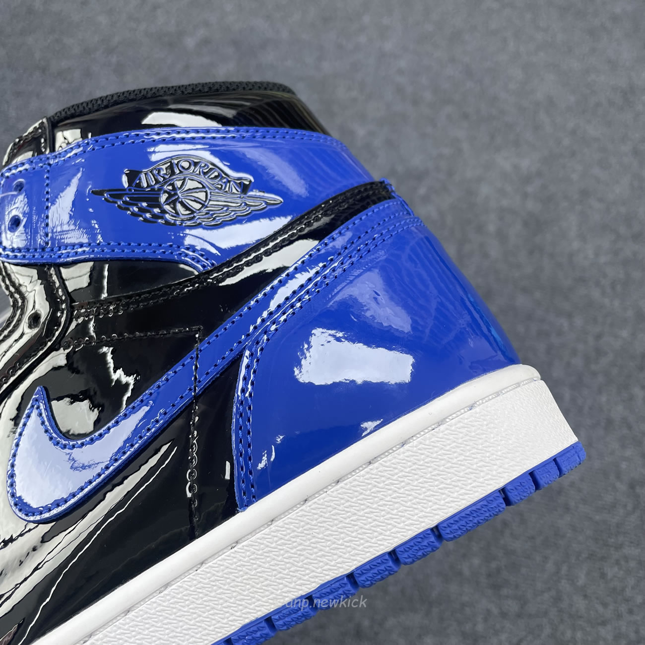 Air Jordan 1 Retro High Og Patent Royal 555088 404 (7) - www.newkick.org Air Jordan 1 Retro High Og Patent Royal 555088 404 (7) - www.newkick.org