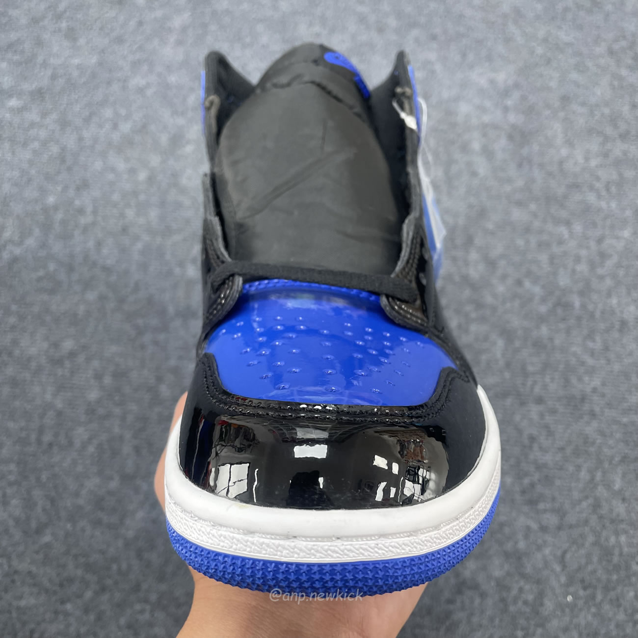 Air Jordan 1 Retro High Og Patent Royal 555088 404 (8) - www.newkick.org Air Jordan 1 Retro High Og Patent Royal 555088 404 (8) - www.newkick.org