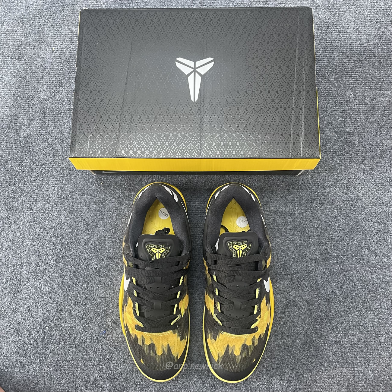 Nike Kobe 8 Xdr Black Yellow 555286‑077 (3) - www.newkick.org