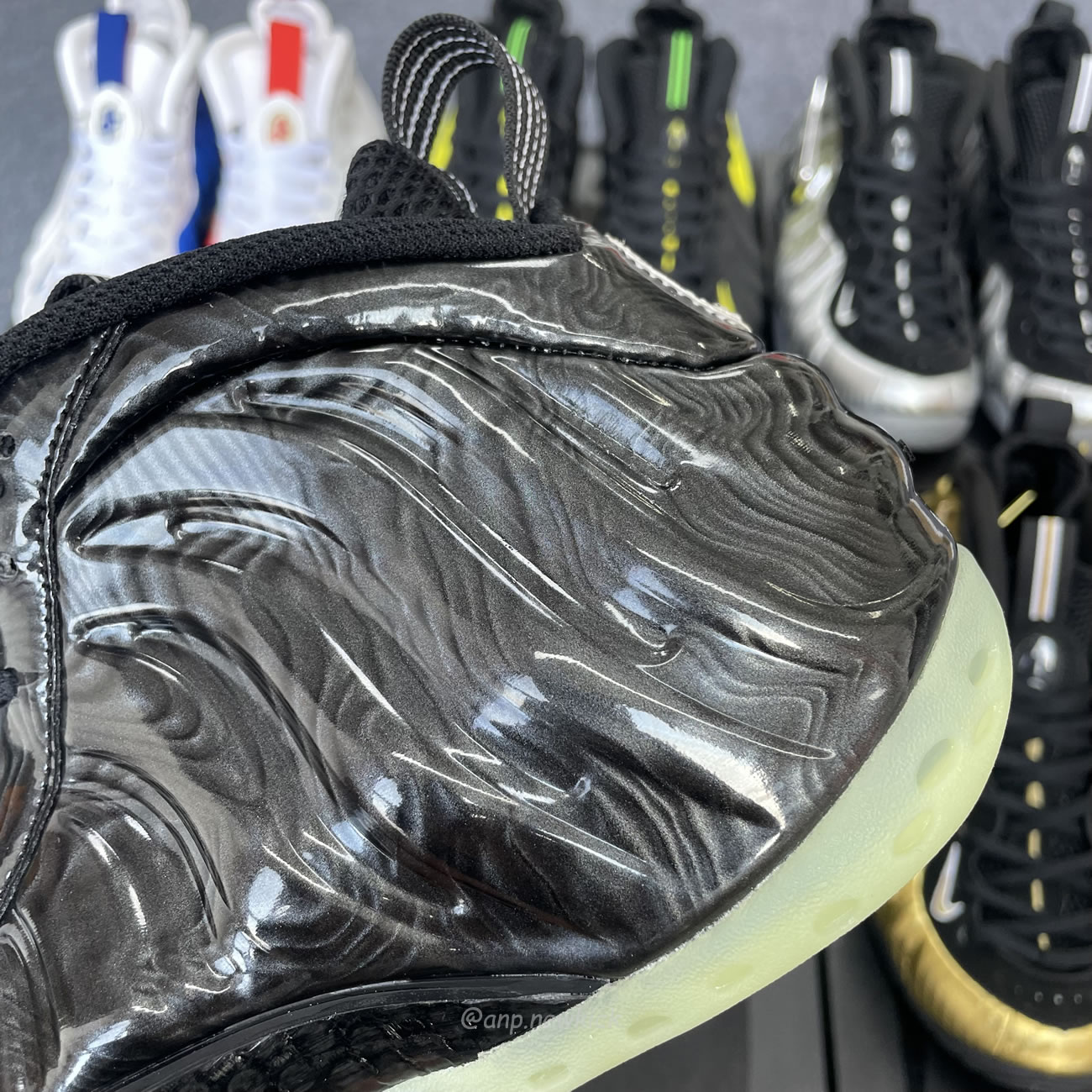 Nike Air Foamposite Pro Metallic Gold 624041 701 (18) - www.newkick.org