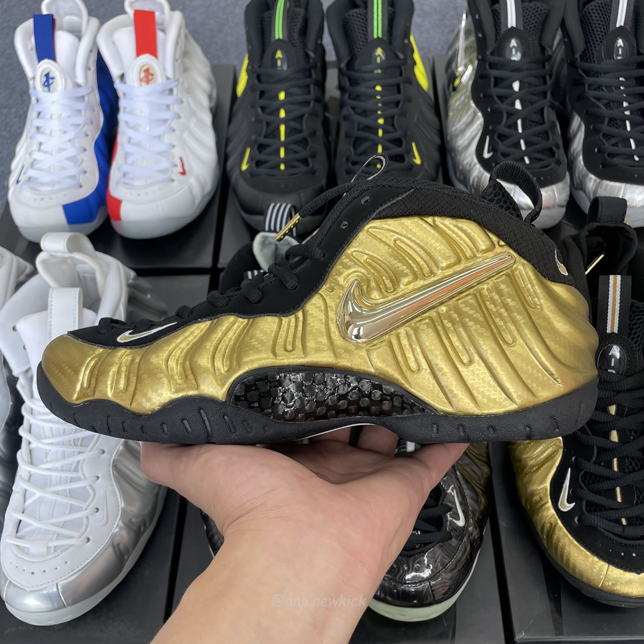 Nike Air Foamposite Pro Metallic Gold 624041 701 (5) - www.newkick.org
