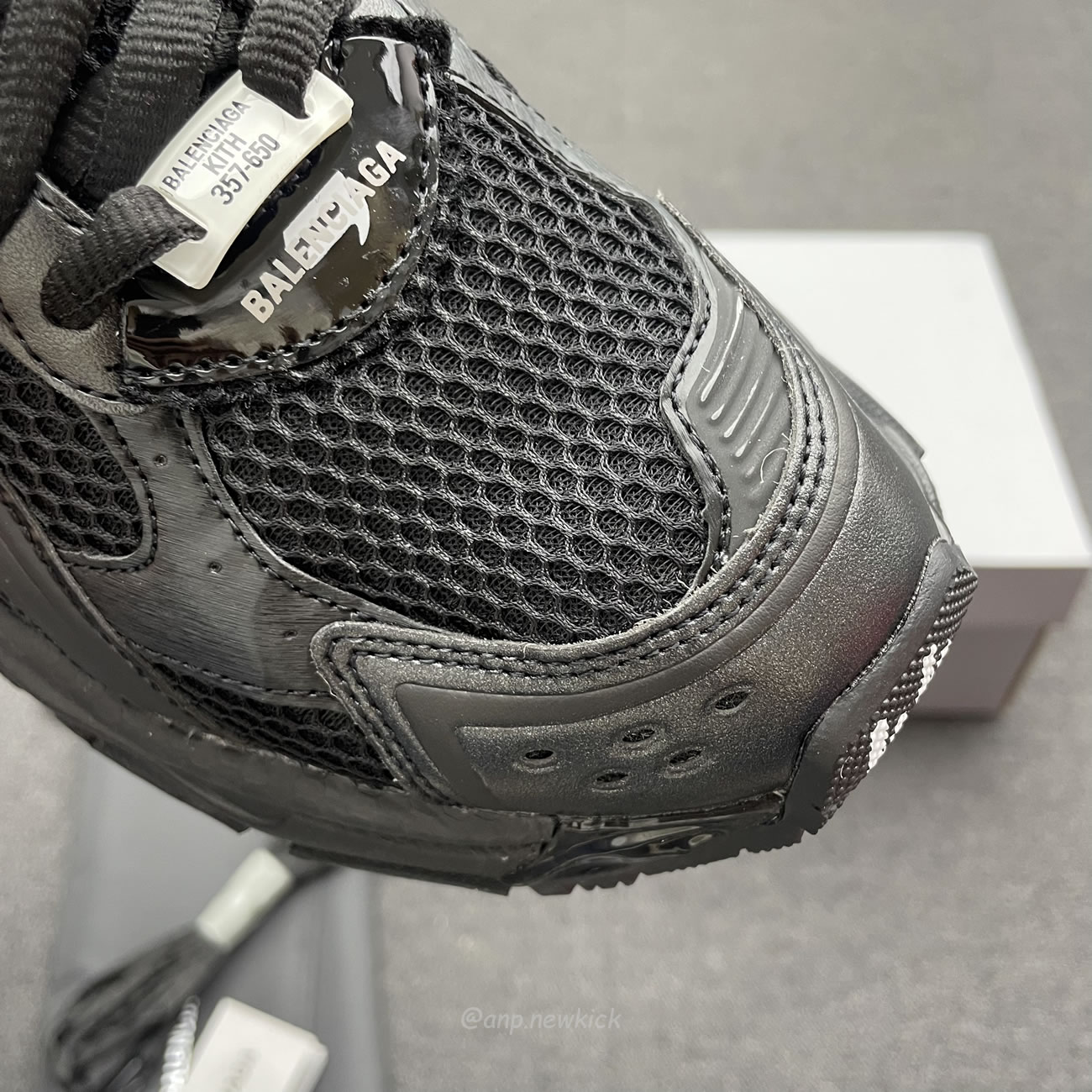 Balenciaga Runner Black 677403w3rb11000 (7) - www.newkick.org