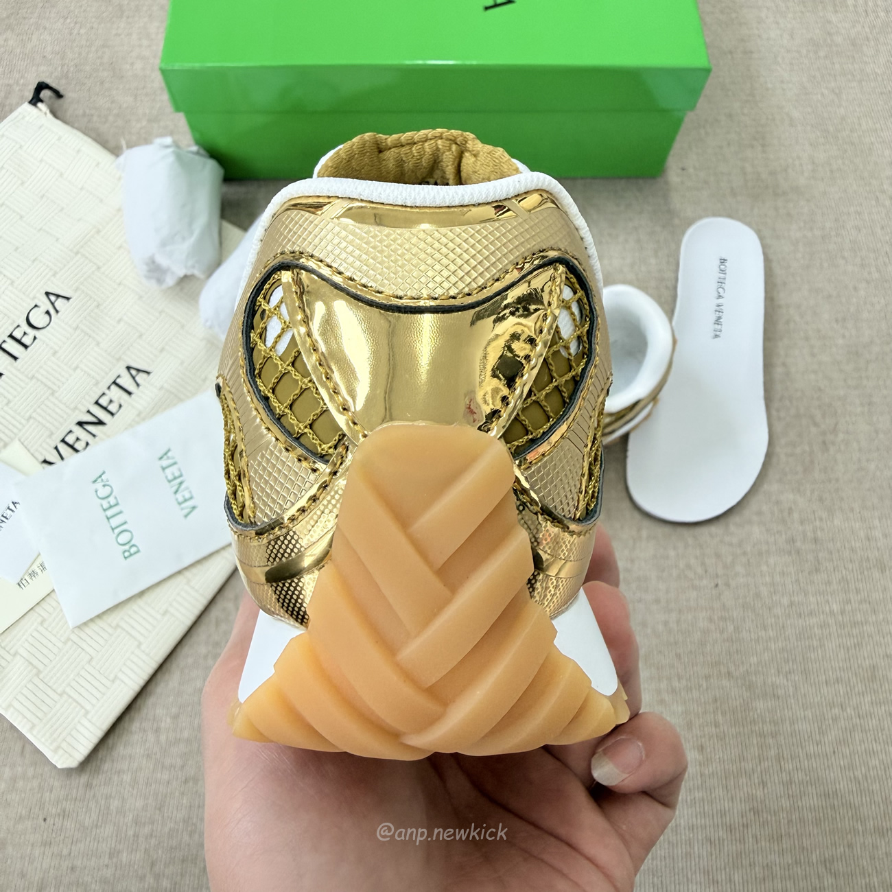 Bottega Veneta Orbit Sneaker Gold 741357 V2x40 7043 (2) - www.newkick.org Bottega Veneta Orbit Sneaker Gold 741357 V2x40 7043 (2) - www.newkick.org