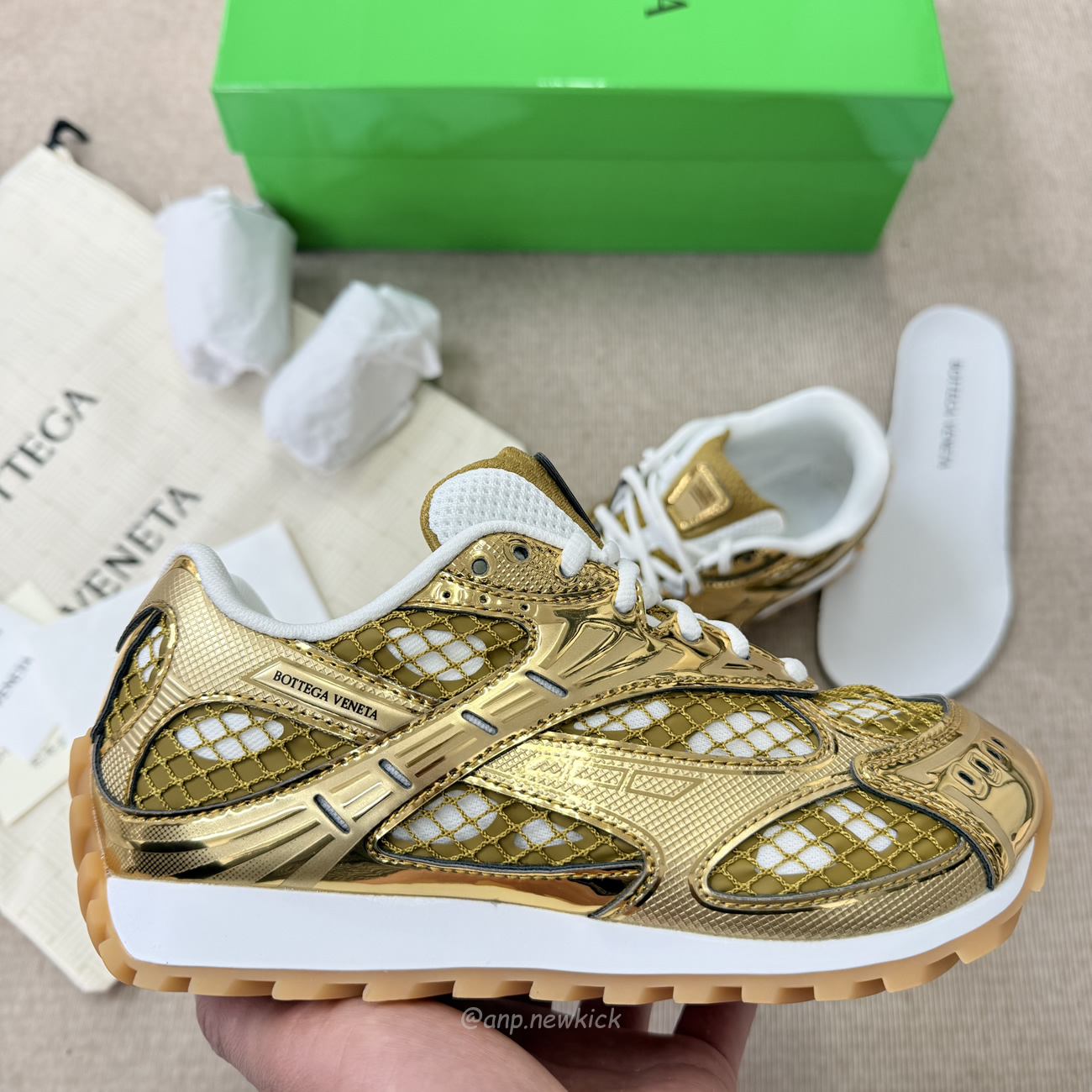 Bottega Veneta Orbit Sneaker Gold 741357 V2x40 7043 (3) - www.newkick.org Bottega Veneta Orbit Sneaker Gold 741357 V2x40 7043 (3) - www.newkick.org