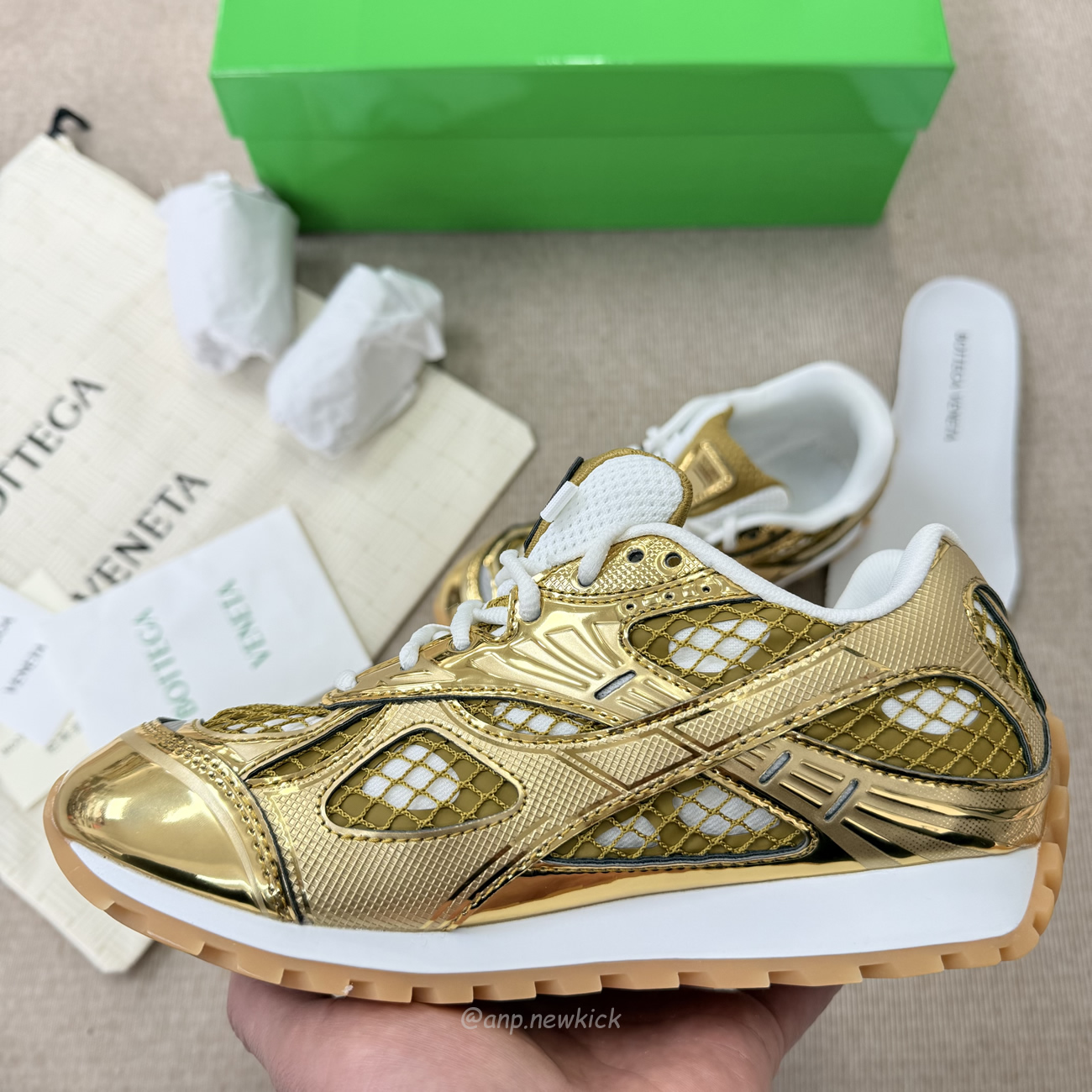 Bottega Veneta Orbit Sneaker Gold 741357 V2x40 7043 (5) - www.newkick.org Bottega Veneta Orbit Sneaker Gold 741357 V2x40 7043 (5) - www.newkick.org