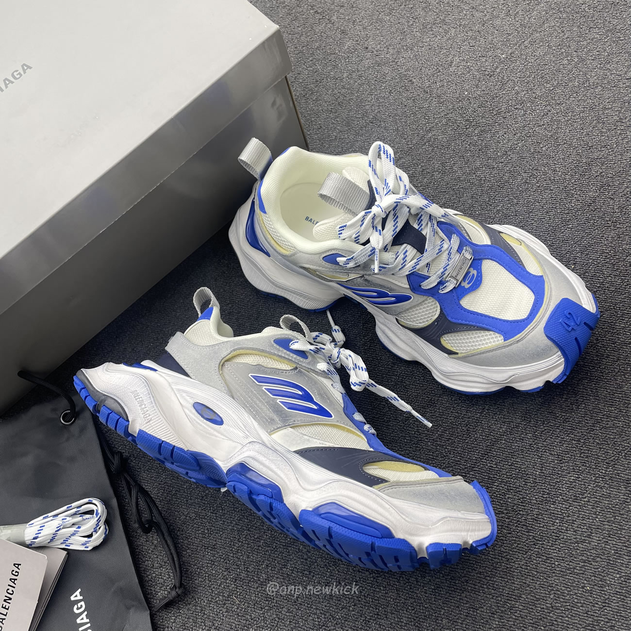 Balenciaga Cargo Sneaker White Grey Blue 784341 W2mv6 0328 (4) - www.newkick.vip
