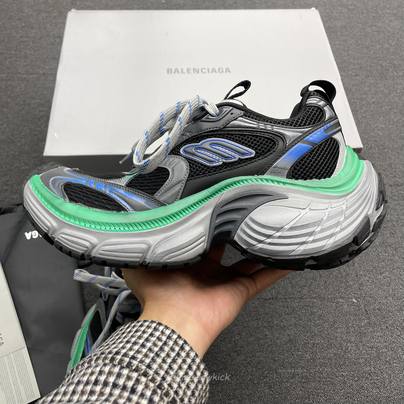 Balenciaga Fall 2024 10xl Mesh Tpu Grey Green 784344 W2mv2 1143 (2) - www.newkick.org
