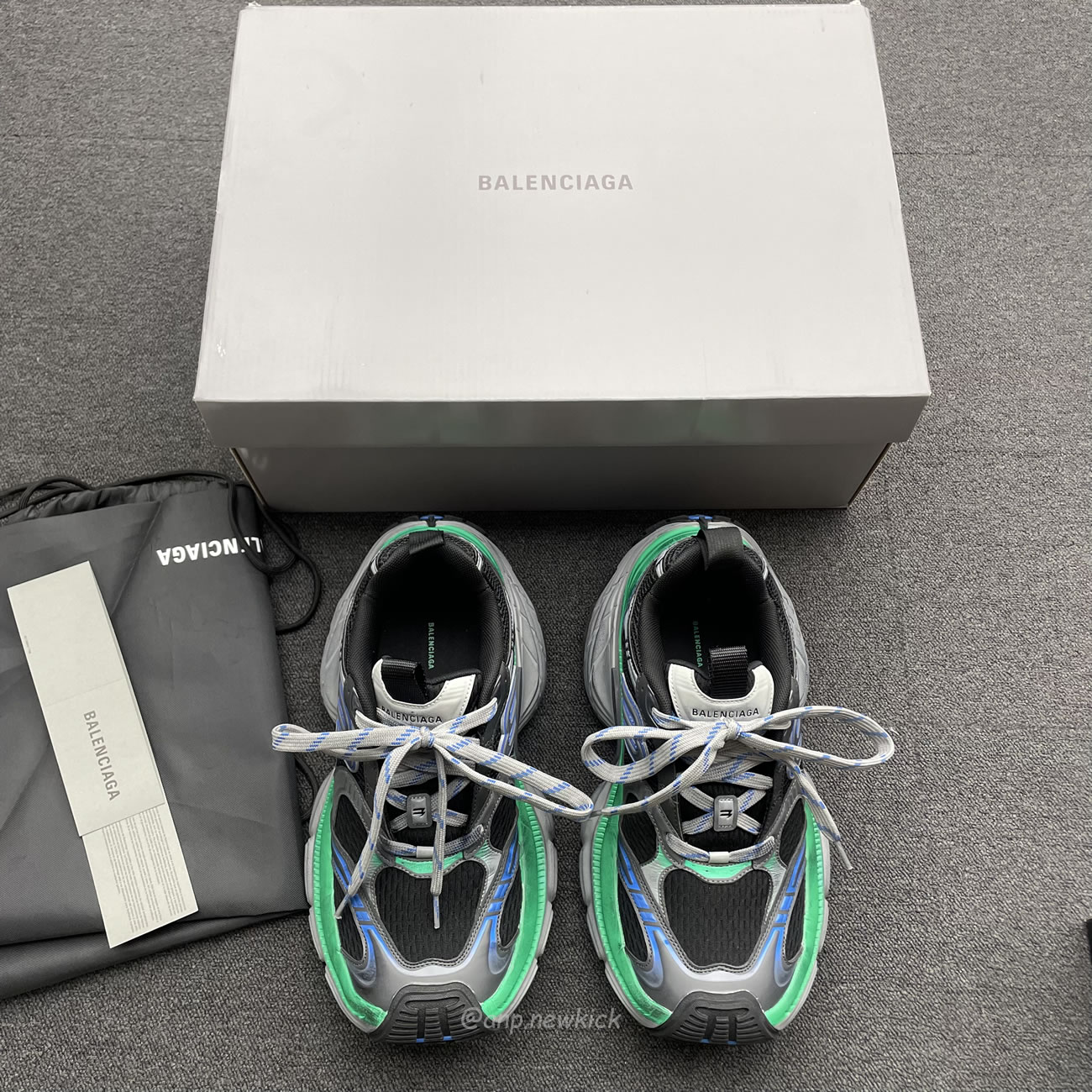 Balenciaga Fall 2024 10xl Mesh Tpu Grey Green 784344 W2mv2 1143 (6) - www.newkick.org