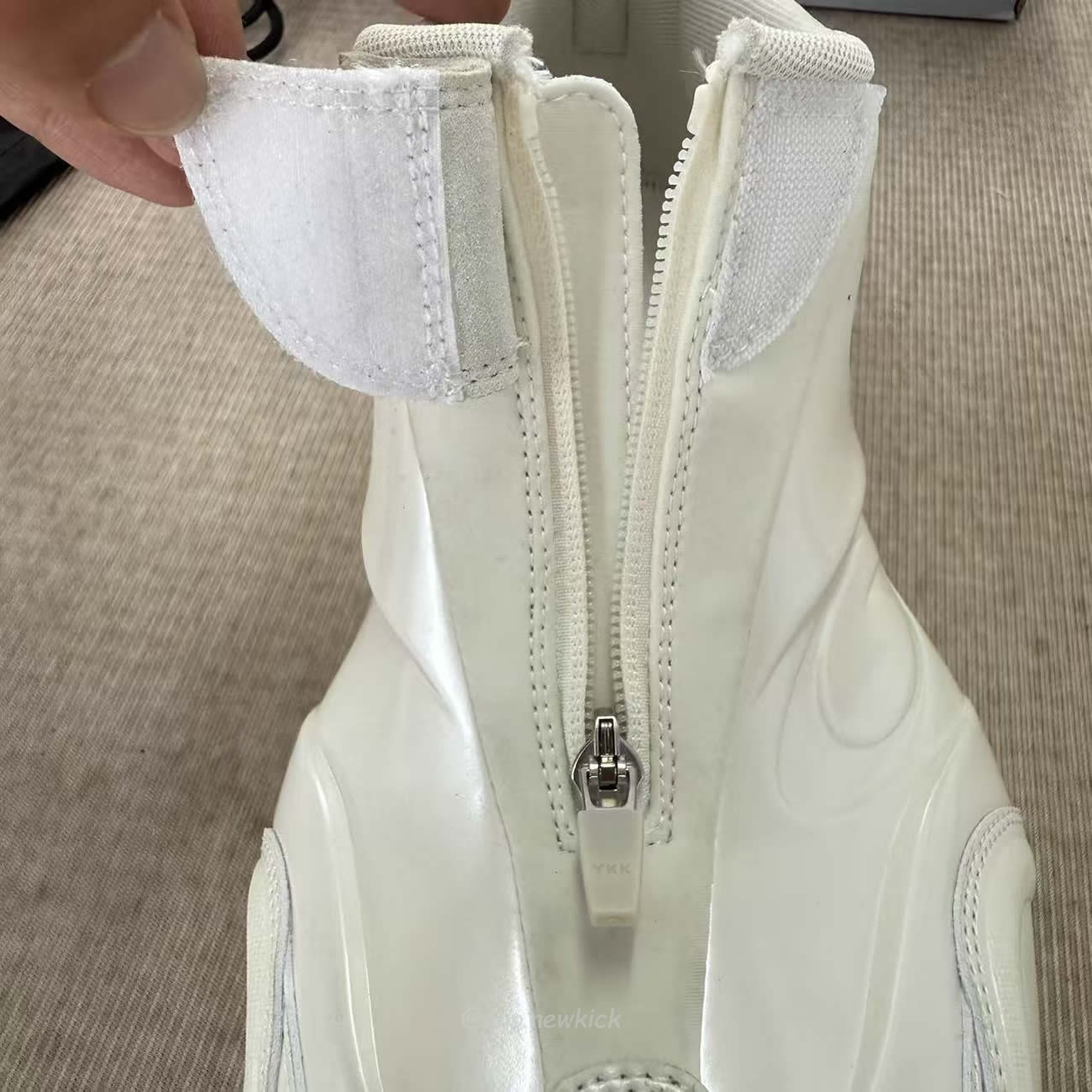 Balenciaga Basketball Sneaker In White 824909 Wbkbm9000 (4) - www.newkick.org Balenciaga Basketball Sneaker In White 824909 Wbkbm9000 (4) - www.newkick.org