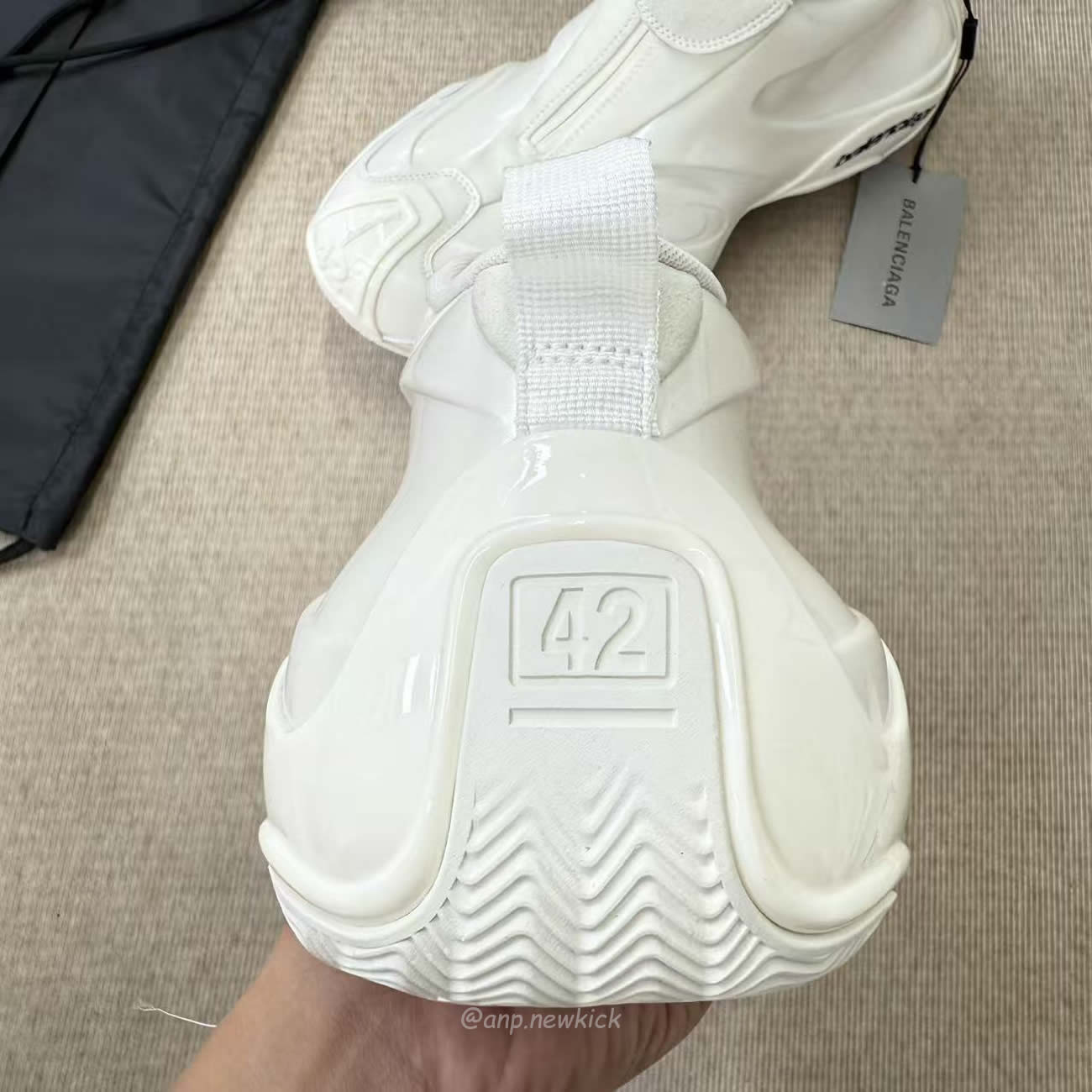 Balenciaga Basketball Sneaker In White 824909 Wbkbm9000 (5) - www.newkick.org Balenciaga Basketball Sneaker In White 824909 Wbkbm9000 (5) - www.newkick.org