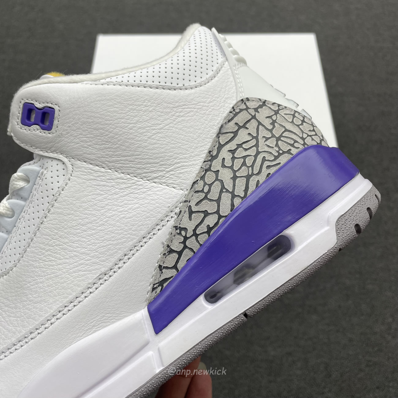 Air Jordan 3 Retro Kobe Bryant Pe 869802 907 (5) - www.newkick.org Air Jordan 3 Retro Kobe Bryant Pe 869802 907 (5) - www.newkick.org