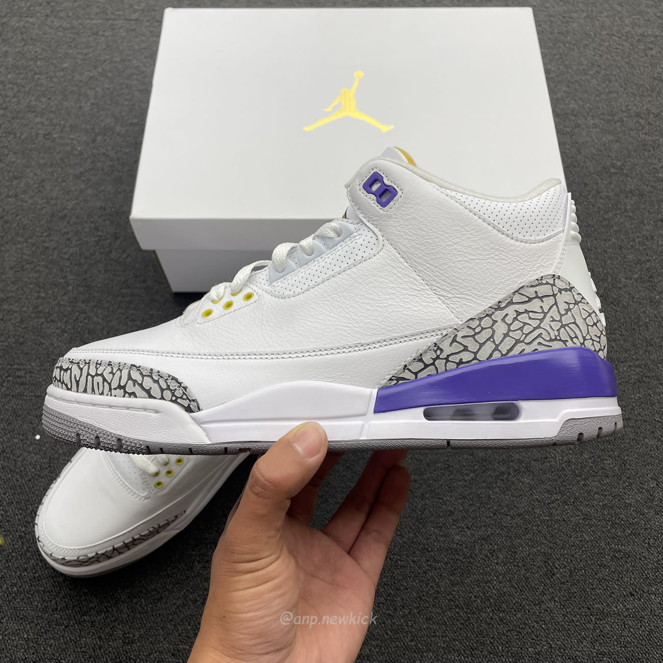 Air Jordan 3 Retro Kobe Bryant Pe 869802 907 (6) - www.newkick.org Air Jordan 3 Retro Kobe Bryant Pe 869802 907 (6) - www.newkick.org