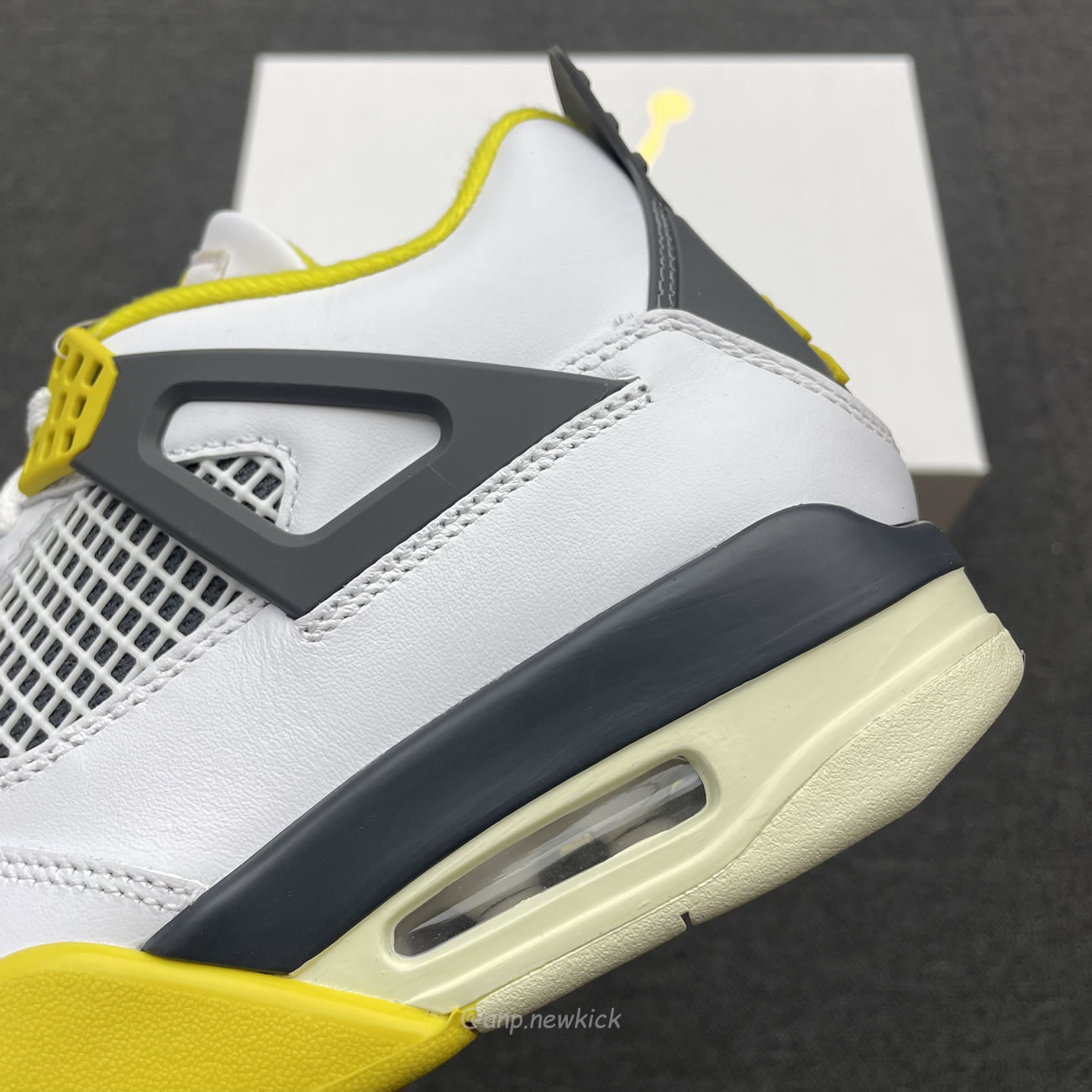 Air Jordan 4 Retro Vivid Sulfur Womens Aq9129 101 (11) - www.newkick.vip Air Jordan 4 Retro Vivid Sulfur Womens Aq9129 101 (11) - www.newkick.vip