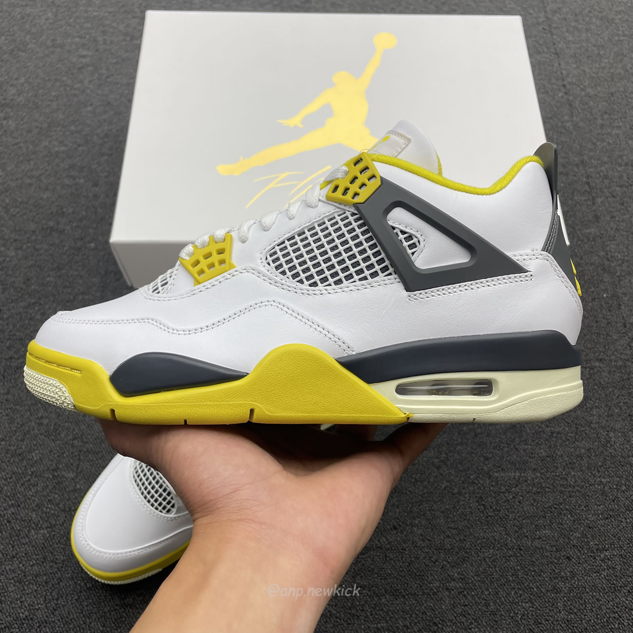 Air Jordan 4 Retro Vivid Sulfur Womens Aq9129 101 (2) - www.newkick.vip Air Jordan 4 Retro Vivid Sulfur Womens Aq9129 101 (2) - www.newkick.vip