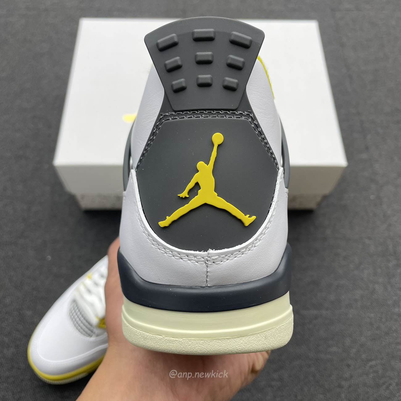 Air Jordan 4 Retro Vivid Sulfur Womens Aq9129 101 (8) - www.newkick.vip Air Jordan 4 Retro Vivid Sulfur Womens Aq9129 101 (8) - www.newkick.vip