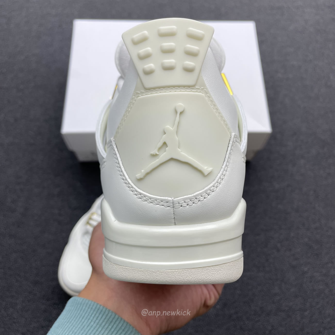 Air Jordan 4 Wmns Sail Aq9129 170 (9) - www.newkick.org Air Jordan 4 Wmns Sail Aq9129 170 (9) - www.newkick.org