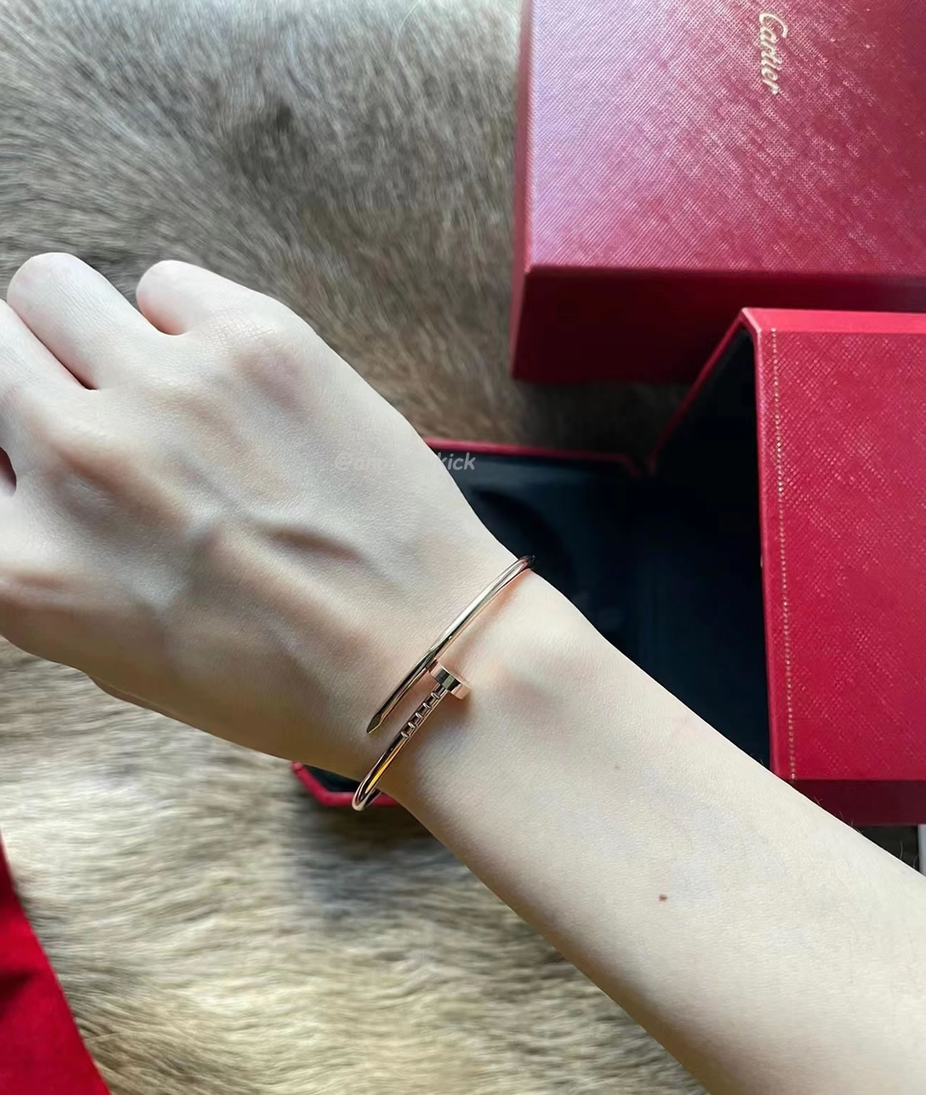 Cartier Bracelet Juste Un Clou B6062618 (5) - www.newkick.org Cartier Bracelet Juste Un Clou B6062618 (5) - www.newkick.org