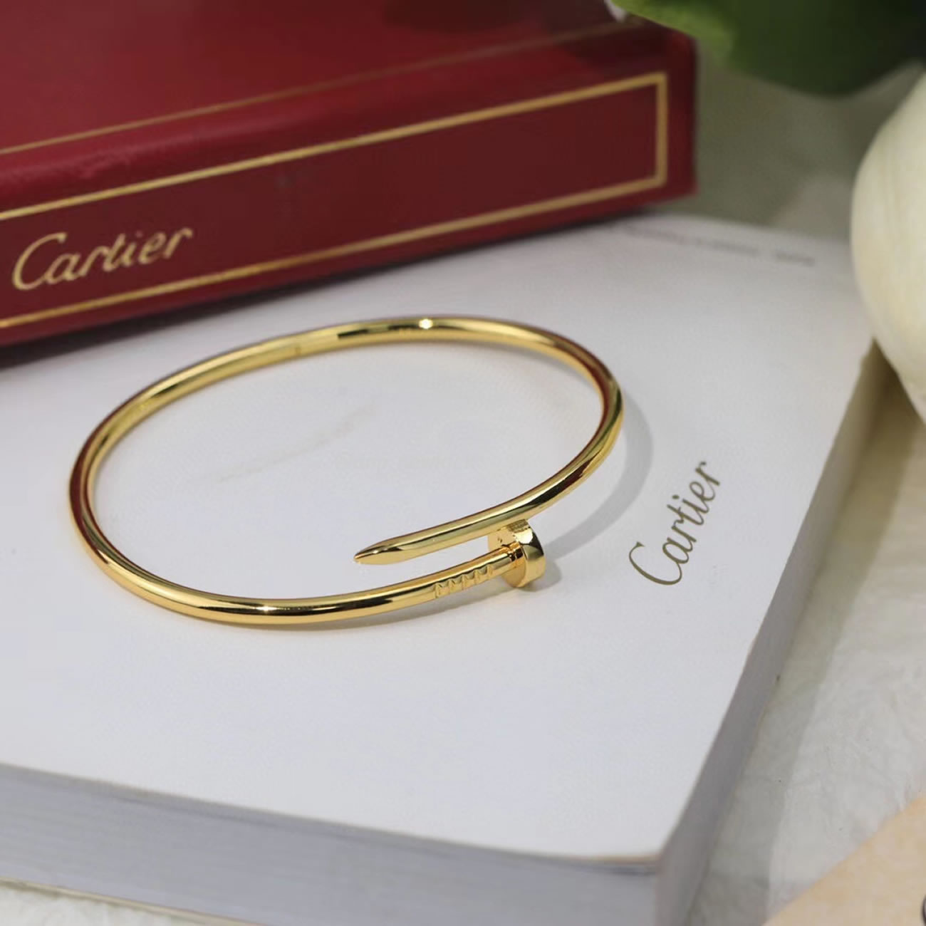 Cartier Bracelet Juste Un Clou B6062618 (6) - www.newkick.org Cartier Bracelet Juste Un Clou B6062618 (6) - www.newkick.org