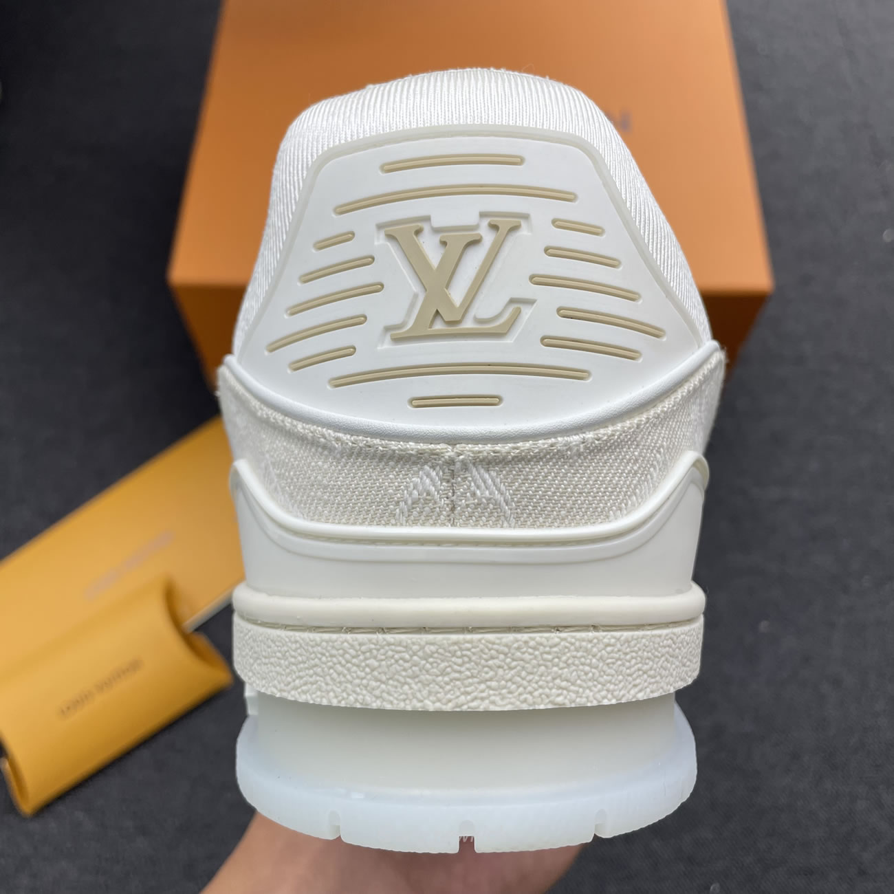Louis Vuitton Arch Licht Sneaker Beige Cowboy (5) - www.newkick.org Louis Vuitton Arch Licht Sneaker Beige Cowboy (5) - www.newkick.org