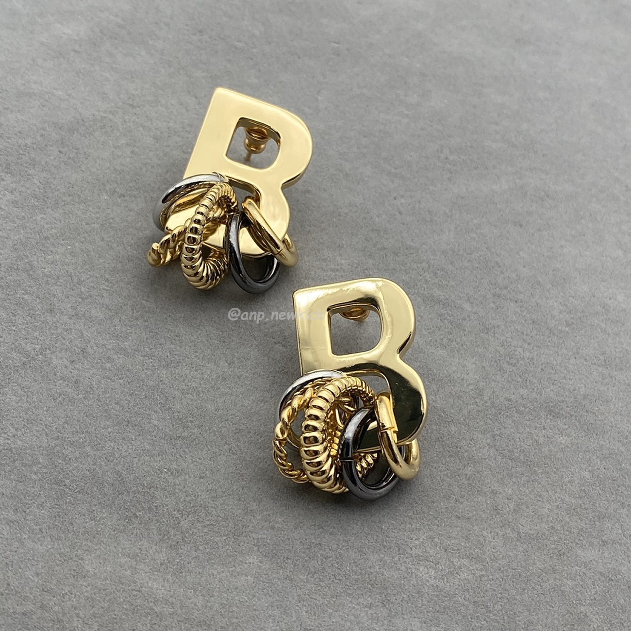 Balenciaga Multiring Single B Earring (3) - www.newkick.org Balenciaga Multiring Single B Earring (3) - www.newkick.org