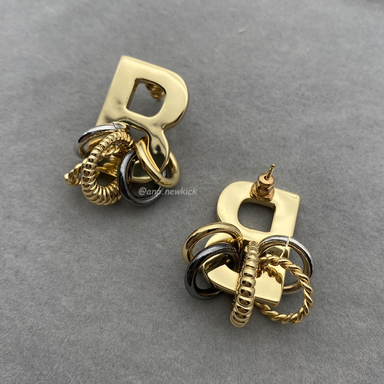 Balenciaga Multiring Single B Earring (4) - www.newkick.org Balenciaga Multiring Single B Earring (4) - www.newkick.org