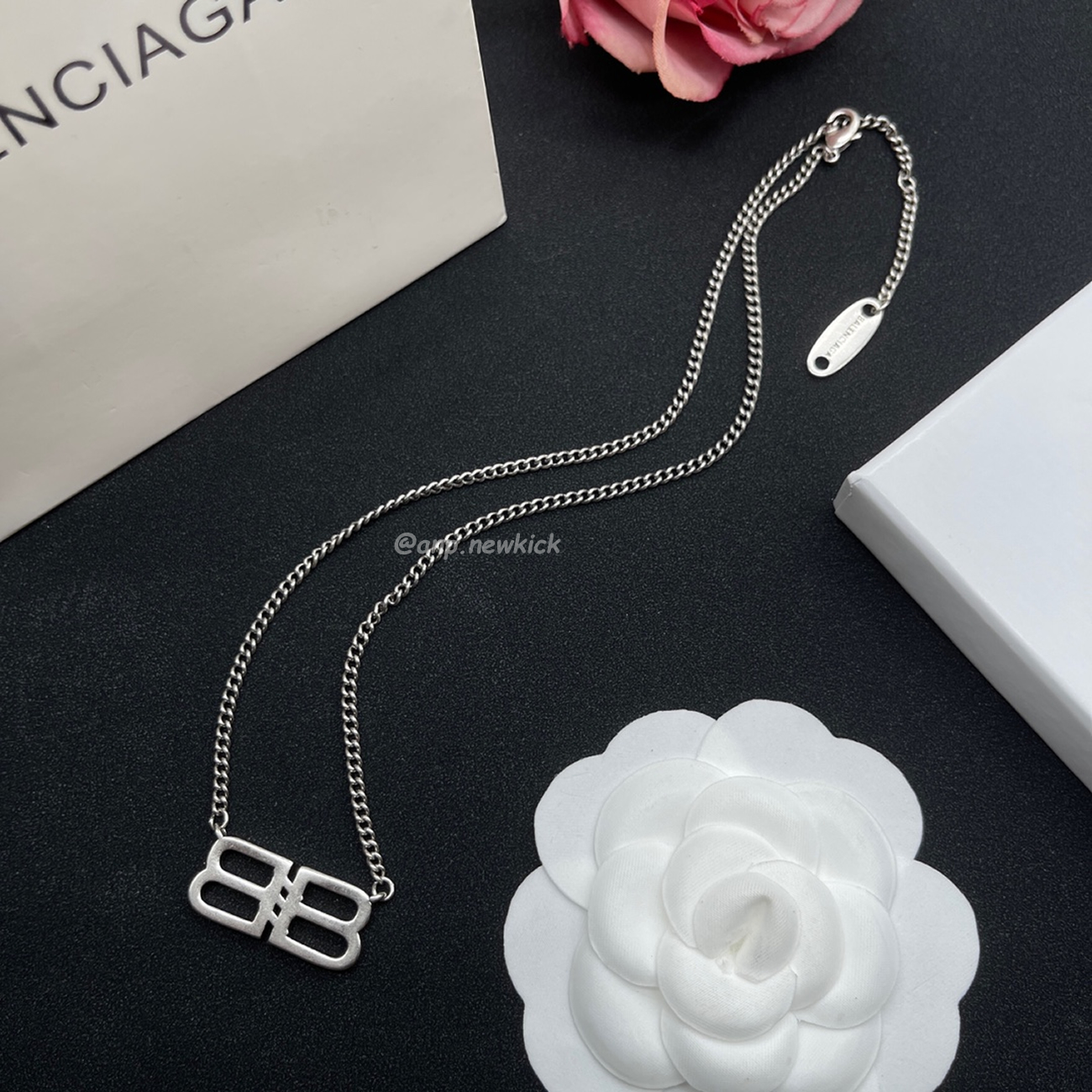 Balenciaga Bb Necklace (1) - www.newkick.org Balenciaga Bb Necklace (1) - www.newkick.org