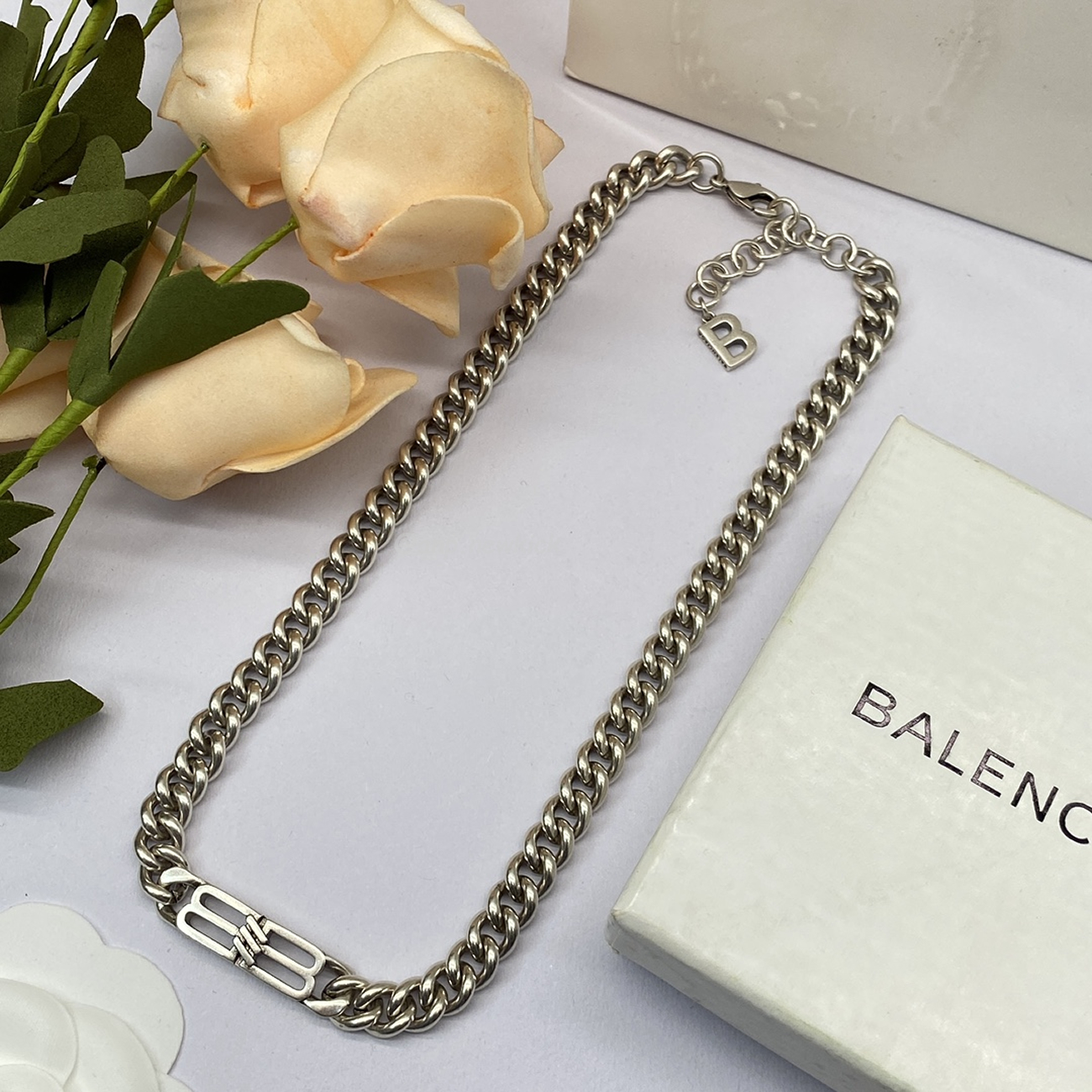Balenciaga Bb Necklace (10) - www.newkick.org Balenciaga Bb Necklace (10) - www.newkick.org