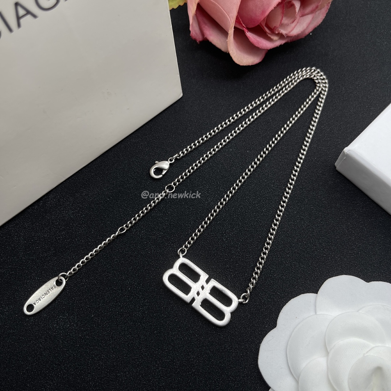 Balenciaga Bb Necklace (3) - www.newkick.org Balenciaga Bb Necklace (3) - www.newkick.org