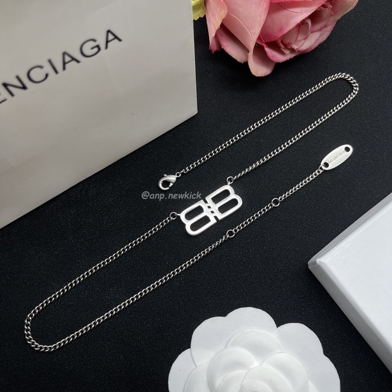Balenciaga Bb Necklace (4) - www.newkick.org Balenciaga Bb Necklace (4) - www.newkick.org