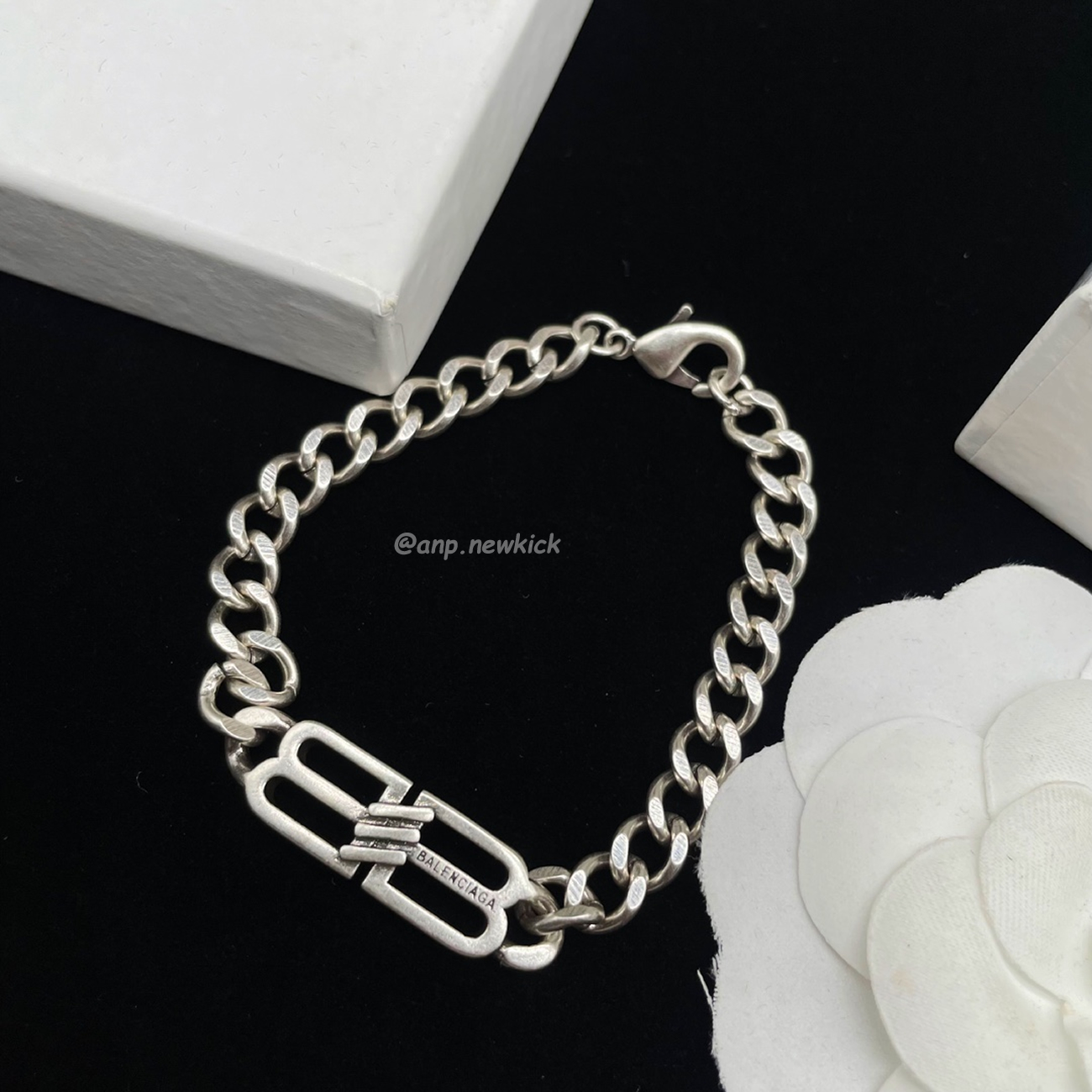 Balenciaga Bracelet (5) - www.newkick.org Balenciaga Bracelet (5) - www.newkick.org