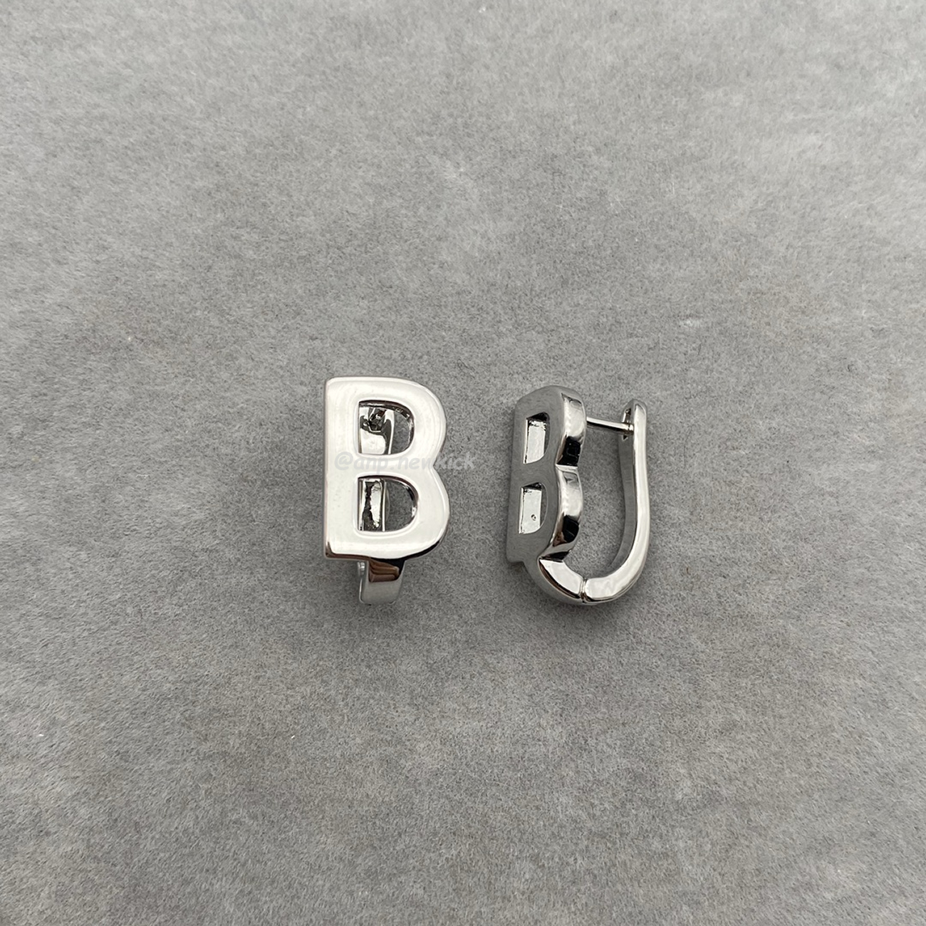 Balenciaga Earrings (1) - www.newkick.org Balenciaga Earrings (1) - www.newkick.org