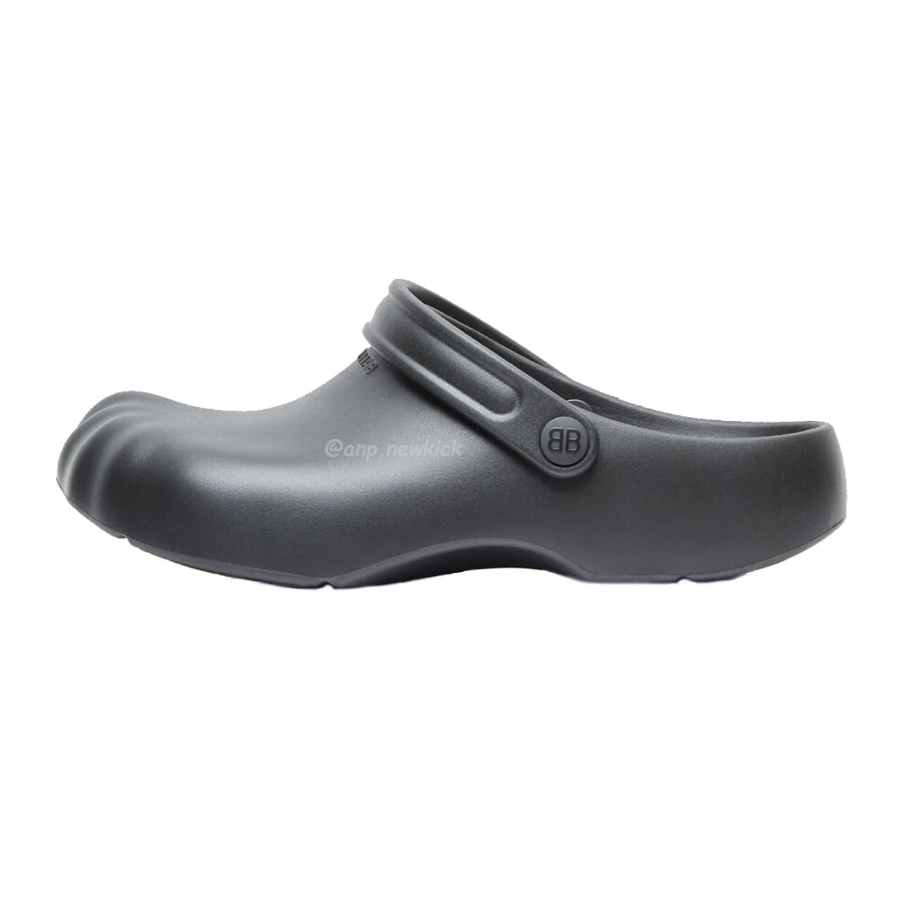 Balenciaga Balenciaga Logo Embossed Slingback Mules (1) - www.newkick.org