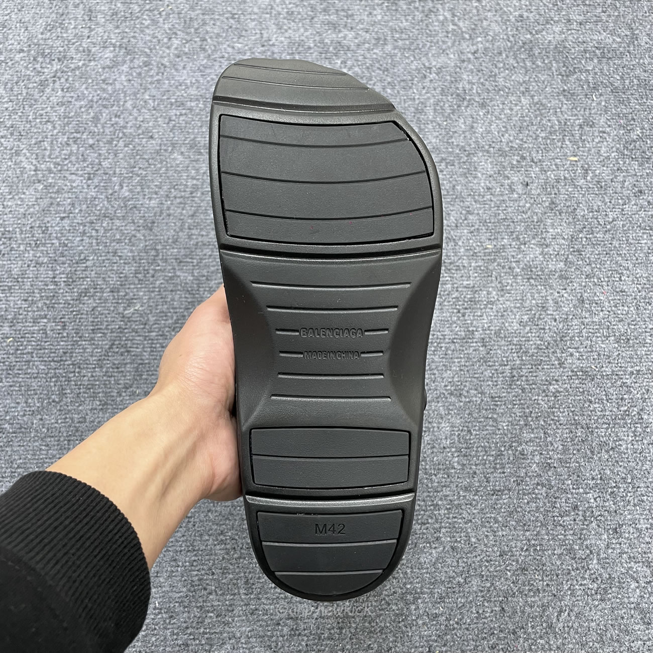 Balenciaga Balenciaga Logo Embossed Slingback Mules (2) - www.newkick.org