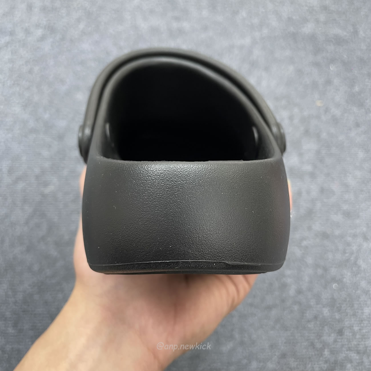 Balenciaga Balenciaga Logo Embossed Slingback Mules (5) - www.newkick.org