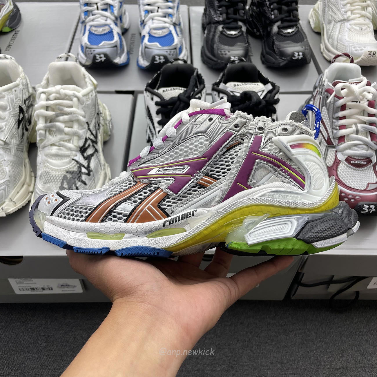 Balenciaga Runner White Grey Silver Black Blue Multicolor Burgundy (11) - www.newkick.org Balenciaga Runner White Grey Silver Black Blue Multicolor Burgundy (11) - www.newkick.org